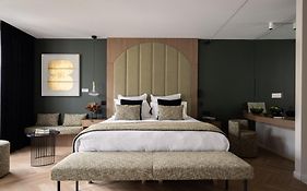 1.75 Paris La Source